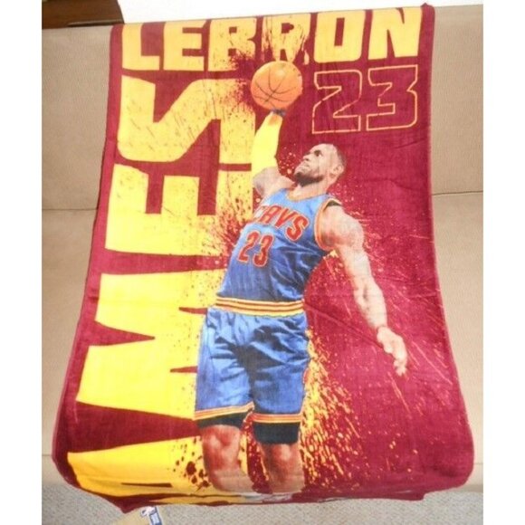 New Lebron James Dunk Cleveland Cavaliers Cavs NBA Beach Bath Pool Gift Towel 23 - Picture 2 of 3